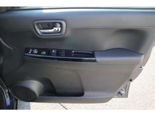 N-ONEオリジナル 4WD　シートヒーター　電動パーキングブレーキ　LEDヘッドライト　アダプティブクルーズコントロール　パーキングセンサー　ナビ装着車用スペシャルパッケージ 660