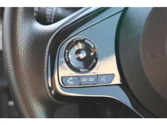 N-ONEオリジナル 4WD　シートヒーター　電動パーキングブレーキ　LEDヘッドライト　アダプティブクルーズコントロール　パーキングセンサー　ナビ装着車用スペシャルパッケージ 660