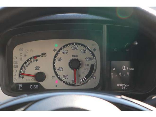 N-ONEオリジナル 4WD　シートヒーター　電動パーキングブレーキ　LEDヘッドライト　アダプティブクルーズコントロール　パーキングセンサー　ナビ装着車用スペシャルパッケージ 660