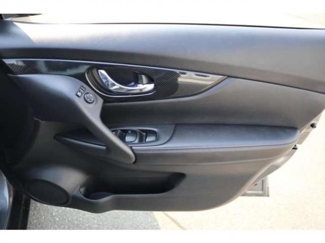 エクストレイル2.0 20X 2列車 4WD　社外ナビ　バックカメラ　電動バックドア　ハンズフリー　LEDヘッドライト　ヒルディセントコントロール 2000