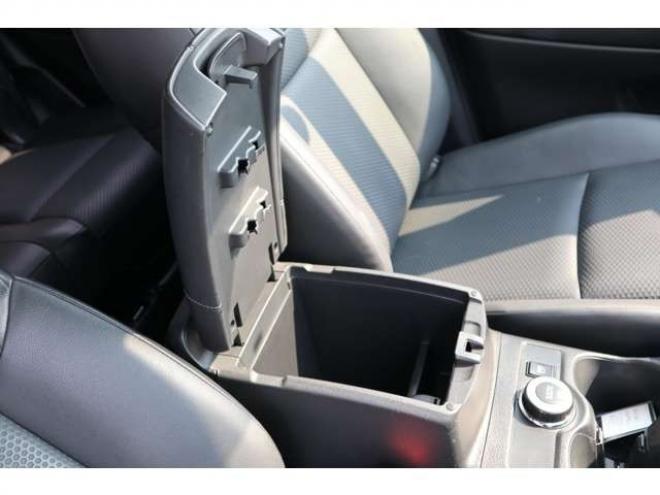 エクストレイル2.0 20X 2列車 4WD　社外ナビ　バックカメラ　電動バックドア　ハンズフリー　LEDヘッドライト　ヒルディセントコントロール 2000