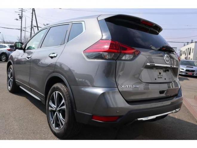 エクストレイル2.0 20X 2列車 4WD　社外ナビ　バックカメラ　電動バックドア　ハンズフリー　LEDヘッドライト　ヒルディセントコントロール 2000