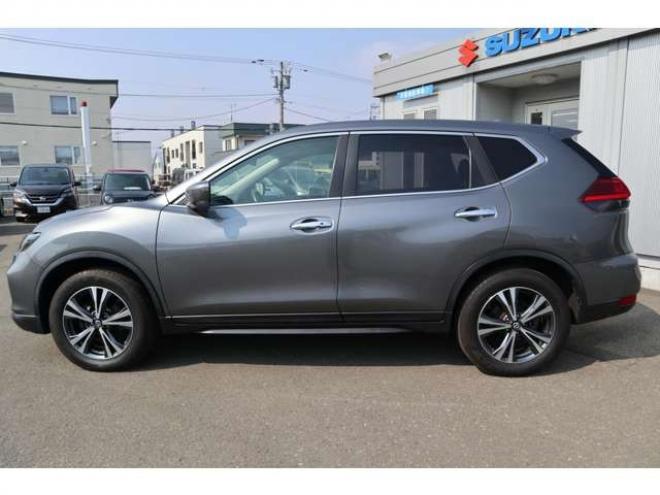 エクストレイル2.0 20X 2列車 4WD　社外ナビ　バックカメラ　電動バックドア　ハンズフリー　LEDヘッドライト　ヒルディセントコントロール 2000