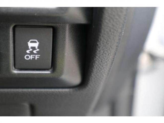 インプレッサスポーツ 2.0 i-L アイサイト 4WD　純正ダイヤトーンナビ　バックカメラ　ETC　ドライブレコーダー　電動パーキングブレーキ　ヘッドライトウォッシャー　ミラーヒーター　アダプティブクルーズコントロール 2000