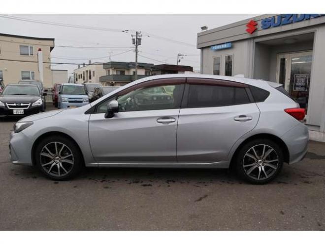 インプレッサスポーツ 2.0 i-L アイサイト 4WD　純正ダイヤトーンナビ　バックカメラ　ETC　ドライブレコーダー　電動パーキングブレーキ　ヘッドライトウォッシャー　ミラーヒーター　アダプティブクルーズコントロール 2000