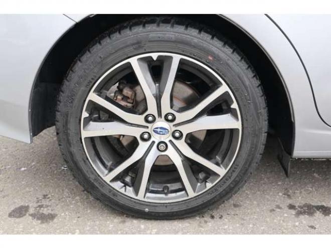 インプレッサスポーツ 2.0 i-L アイサイト 4WD　純正ダイヤトーンナビ　バックカメラ　ETC　ドライブレコーダー　電動パーキングブレーキ　ヘッドライトウォッシャー　ミラーヒーター　アダプティブクルーズコントロール 2000