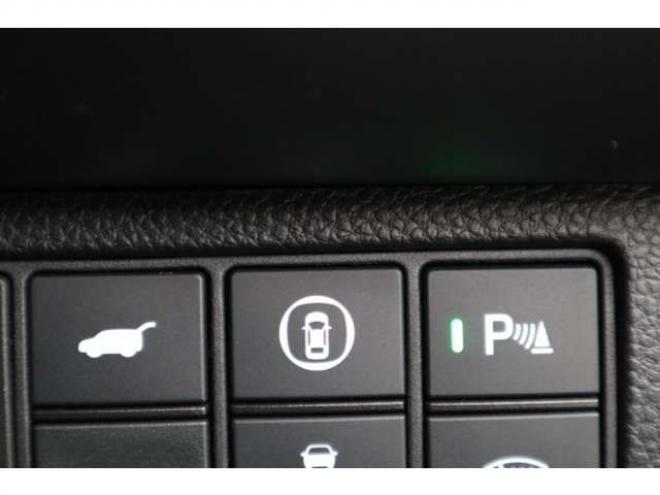 ヴェゼル1.5 e:HEV Z 4WD　純正フルセグナビ　全方位カメラ　社外ドラレコ付きデジタルルームミラー　ワイヤレス充電器　シートヒーター　アダプティブクルーズコントロール　電動パーキング　電動バックドア　ステアリングヒーター 1500