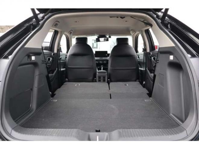 ヴェゼル1.5 e:HEV Z 4WD　純正フルセグナビ　全方位カメラ　社外ドラレコ付きデジタルルームミラー　ワイヤレス充電器　シートヒーター　アダプティブクルーズコントロール　電動パーキング　電動バックドア　ステアリングヒーター 1500