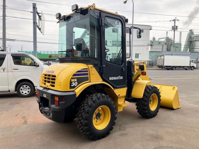 ホイールローダコマツ　中古　WA30-6E0　建機