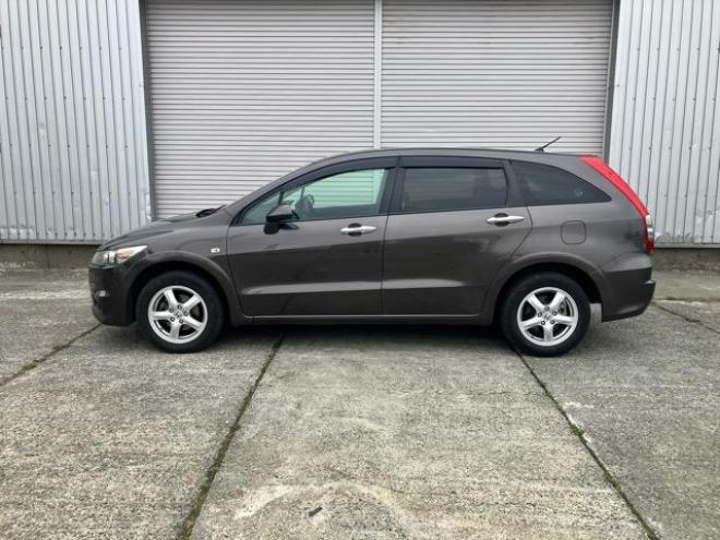 ストリームX 4WD 1800 ５Dr