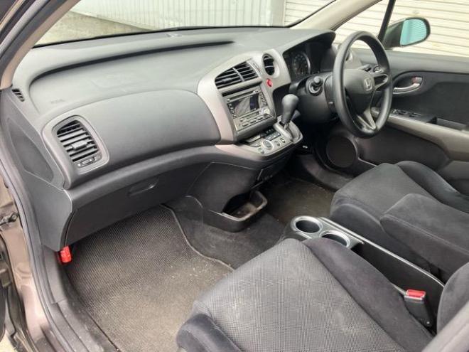 ストリームX 4WD 1800 ５Dr