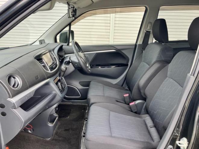 ワゴンRスティングレー　X 4WD 660 ５Dr