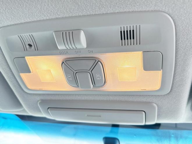 エスティマハイブリッドハイブリッド2.4アエラス プレミアムED 4WD　ローンが不安な方＜優遇ローン＞　本州仕入　寒冷地仕様　純正SDナビ　後席モニター 4WD 2400 5Dr