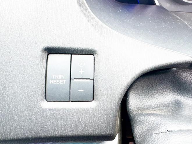 オデッセイ2.4アブソルート 4WD　ローンが不安な方＜優遇ローン1年保証　社外ナビ 