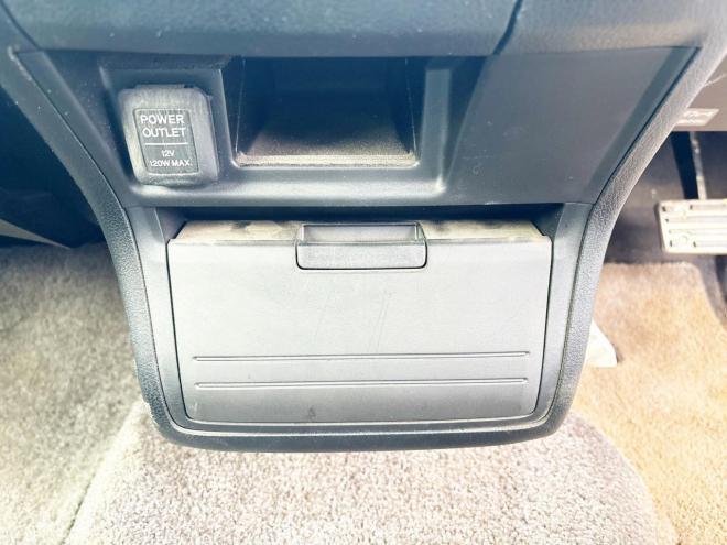 オデッセイ2.4アブソルート 4WD　ローンが不安な方＜優遇ローン1年保証　社外ナビ 