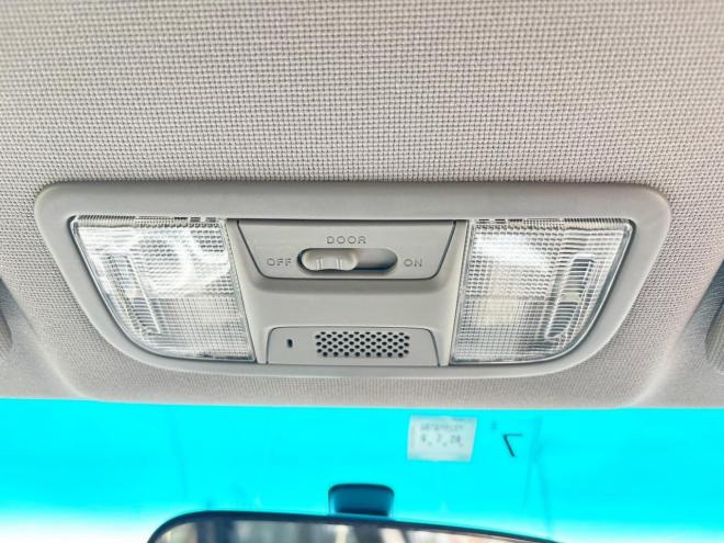 オデッセイ2.4アブソルート 4WD　ローンが不安な方＜優遇ローン1年保証　社外ナビ 