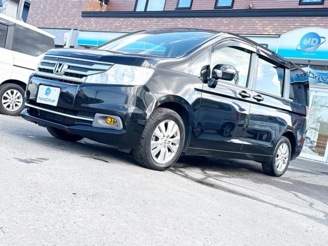 ステップワゴン2.0G Eセレクション 4WD　ローンが不安な方＜優遇ローン＞　本州仕入 寒冷地仕様　純正9型ナビ　フルセグTV 4WD 2000 5Dr