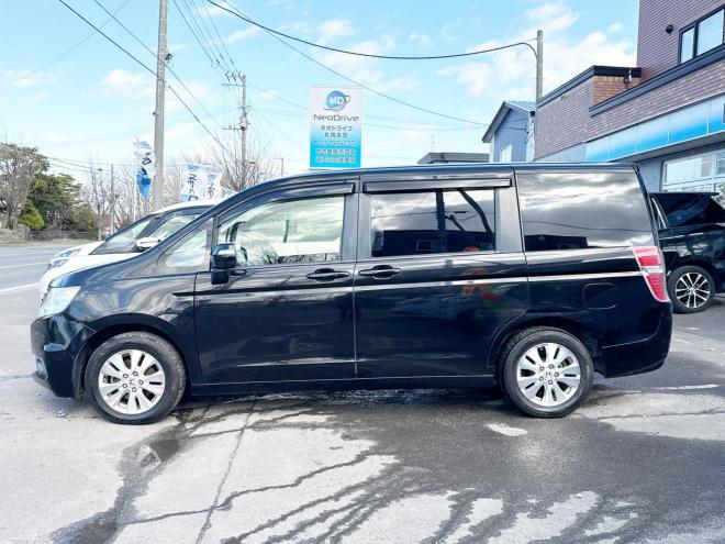 ステップワゴン2.0G Eセレクション 4WD　ローンが不安な方＜優遇ローン＞　本州仕入 寒冷地仕様　純正9型ナビ　フルセグTV 4WD 2000 5Dr