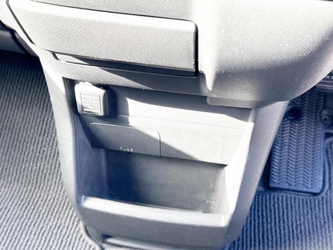 ステップワゴン2.0G Eセレクション 4WD　ローンが不安な方＜優遇ローン＞　本州仕入 寒冷地仕様　純正9型ナビ　フルセグTV 4WD 2000 5Dr