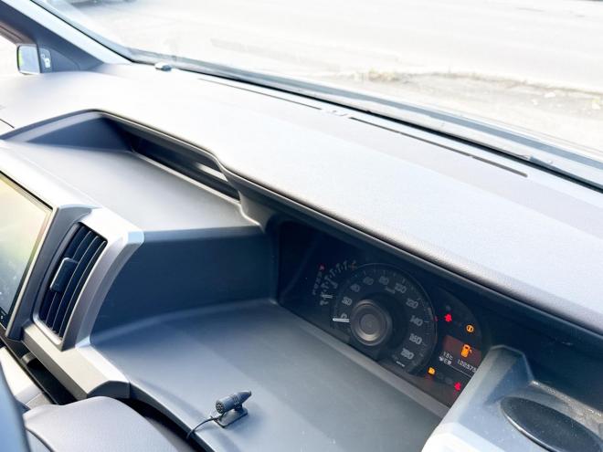 ステップワゴン2.0G Eセレクション 4WD　ローンが不安な方＜優遇ローン＞　本州仕入 寒冷地仕様　純正9型ナビ　フルセグTV 4WD 2000 5Dr