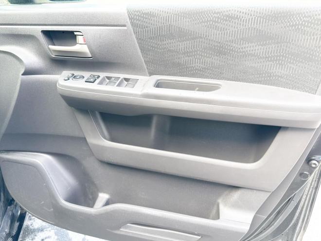 ステップワゴン2.0G Eセレクション 4WD　ローンが不安な方＜優遇ローン＞　本州仕入 寒冷地仕様　純正9型ナビ　フルセグTV 4WD 2000 5Dr