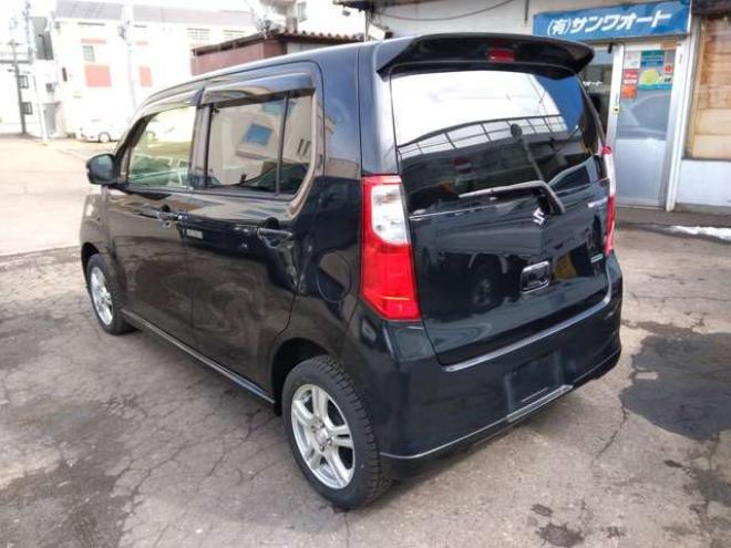 ワゴンRFX リミテッド 4WD　ABS　スマートキー　プッシュスタート　アイドリングストップ　ナビTV　ドライブレコーダー　ドアミラーウインカー　D席シートヒーター　夏冬アルミタイヤ付　車検令和10年4月 660