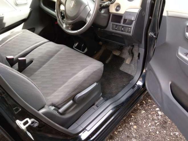 ワゴンRFX リミテッド 4WD　ABS　スマートキー　プッシュスタート　アイドリングストップ　ナビTV　ドライブレコーダー　ドアミラーウインカー　D席シートヒーター　夏冬アルミタイヤ付　車検令和10年4月 660