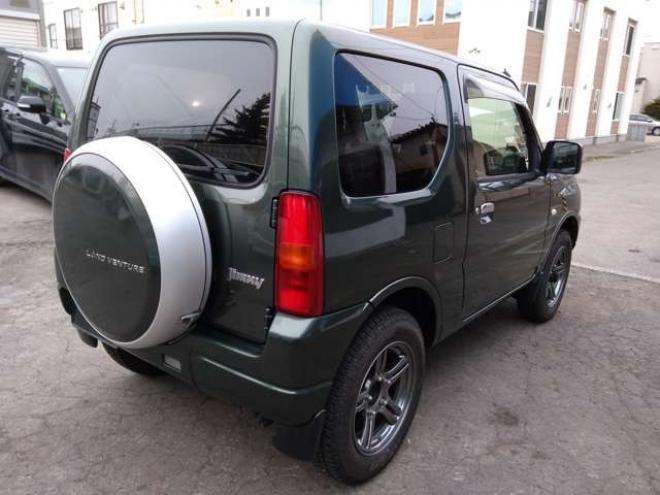 ジムニーランドベンチャー 4WD　パートタイム4WD　ABS　ICターボ　フロア5速　キーレス　ドアミラーウインカー　レザーシート　ETC　ワンオーナー車　車検令和9年8月 660