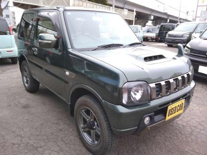 ジムニーランドベンチャー 4WD　パートタイム4WD　ABS　ICターボ　フロア5速　キーレス　ドアミラーウインカー　レザーシート　ETC　ワンオーナー車　車検令和9年8月 660