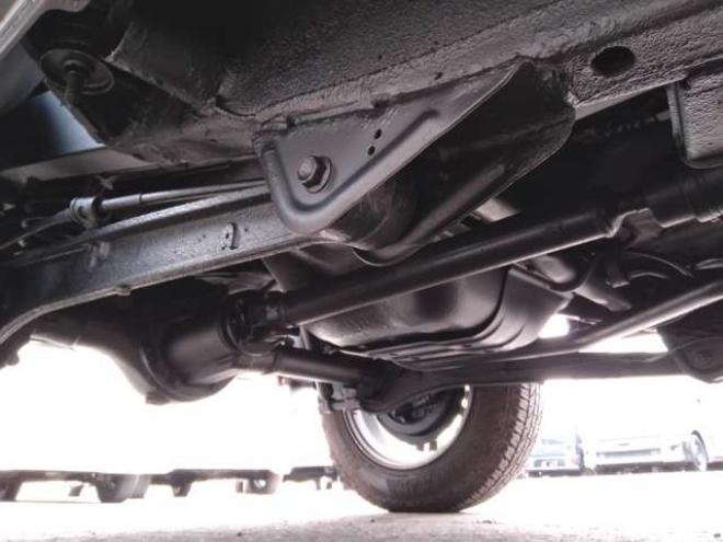 ジムニーランドベンチャー 4WD　パートタイム4WD　ABS　ICターボ　フロア5速　キーレス　ドアミラーウインカー　レザーシート　ETC　ワンオーナー車　車検令和9年8月 660