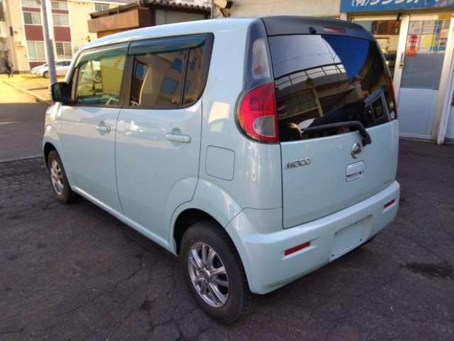 モコS FOUR 4WD　ABS　インテリジェントキー　プッシュスタート　ナビTV　ブルーツース　バックカメラ　リモコンスターター　ドアミラーウインカー　D席シートヒーター　夏冬アルミタイヤ付　車検令和10年4月 660