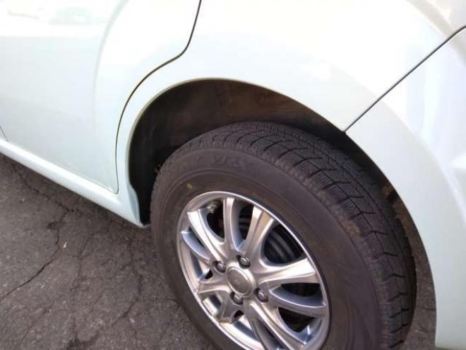 モコS FOUR 4WD　ABS　インテリジェントキー　プッシュスタート　ナビTV　ブルーツース　バックカメラ　リモコンスターター　ドアミラーウインカー　D席シートヒーター　夏冬アルミタイヤ付　車検令和10年4月 660