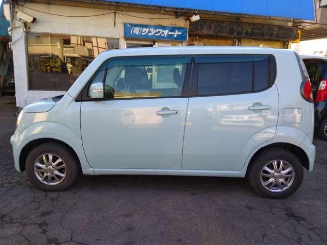 モコS FOUR 4WD　ABS　インテリジェントキー　プッシュスタート　ナビTV　ブルーツース　バックカメラ　リモコンスターター　ドアミラーウインカー　D席シートヒーター　夏冬アルミタイヤ付　車検令和10年4月 660