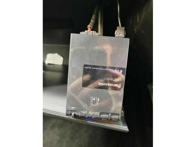 フィット13G Fパッケージ 4WD 5年保証 スマキー ナビTV ETC 夏冬タイヤ Bカメ 寒冷地仕様 禁煙 修復歴無