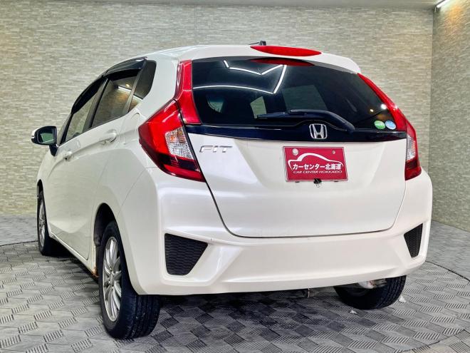 フィット13G Fパッケージ 4WD 5年保証 スマキー ナビTV ETC 夏冬タイヤ Bカメ 寒冷地仕様 禁煙 修復歴無