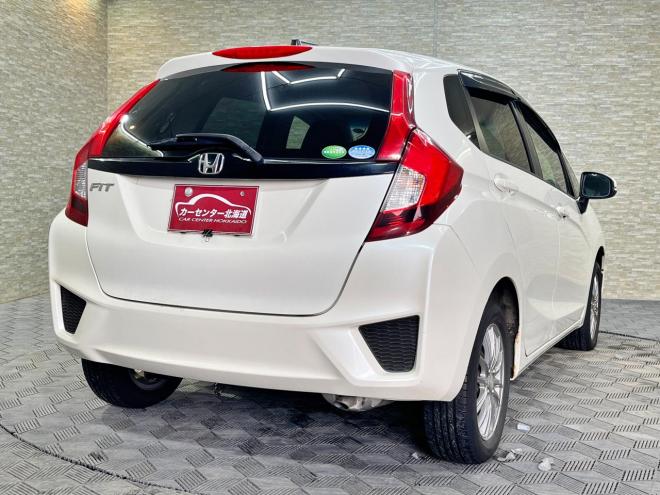 フィット13G Fパッケージ 4WD 5年保証 スマキー ナビTV ETC 夏冬タイヤ Bカメ 寒冷地仕様 禁煙 修復歴無