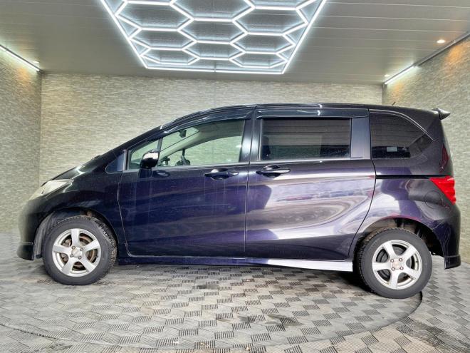 フリード1.5GエアロLパッケージ 4WD 5年保証 スマキー パワスラ ナビTV Bカメ ETC 寒冷地仕様 禁煙 車検整備2年付 修復歴無