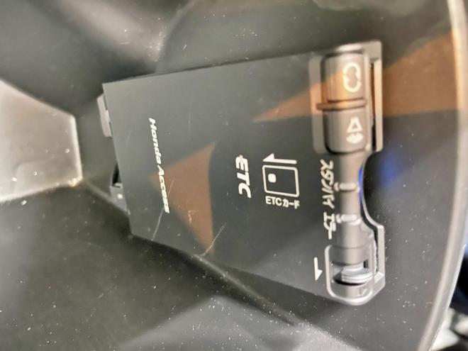 フリード1.5GエアロLパッケージ 4WD 5年保証 スマキー パワスラ ナビTV Bカメ ETC 寒冷地仕様 禁煙 車検整備2年付 修復歴無