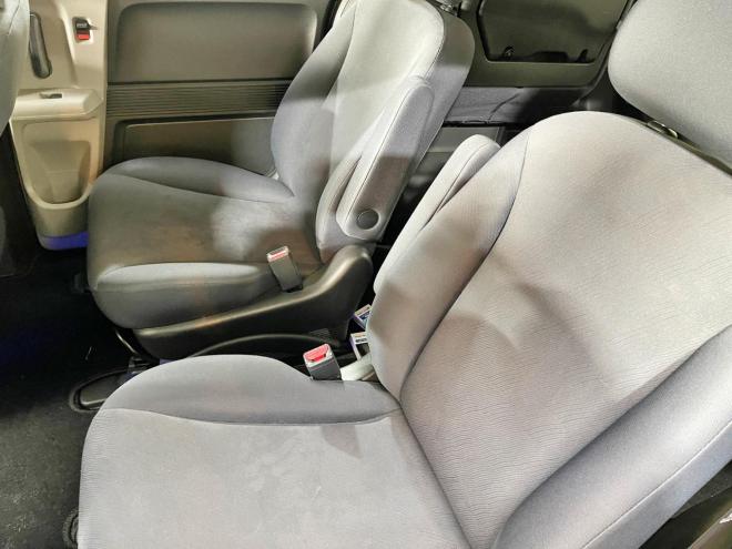 フリード1.5GエアロLパッケージ 4WD 5年保証 スマキー パワスラ ナビTV Bカメ ETC 寒冷地仕様 禁煙 車検整備2年付 修復歴無