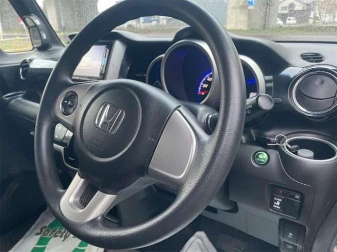 N-BOXカスタムG Aパッケージ 4WD　新在　庫　限　定　値　下　　中 660