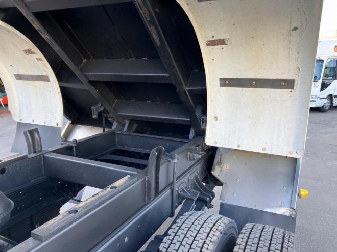 レンジャー中古　ロング深ダンプ　中型トラック