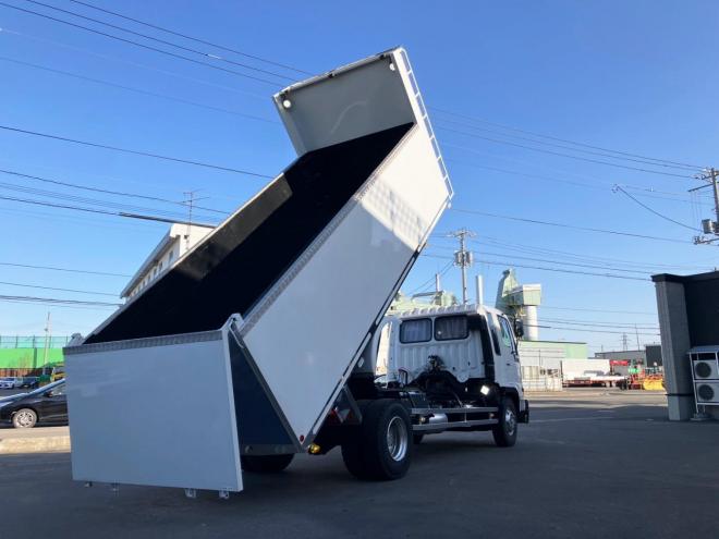 レンジャー中古　ロング深ダンプ　中型トラック