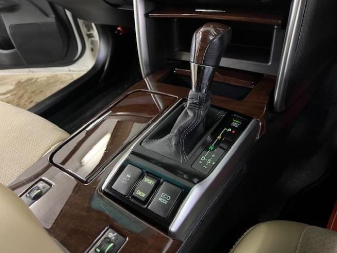 マークXプレミアム　Ｆｏｕｒ　本州仕入　寒冷地仕様　禁煙車　純正ハーフレザーシート　純正１６インチＡＷ　社外１６ＡＷ＋スタッドレスタイヤ付　純正ナビ　地デジ　Ｂｌｕｅｔｏｏｔｈオーディオ　バック＆サイドカメラ　パークアシスト 4WD 2500 4Dr