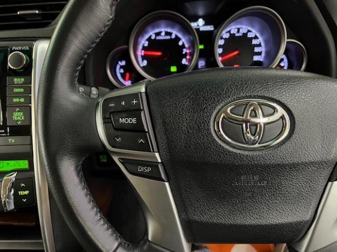 マークXプレミアム　Ｆｏｕｒ　本州仕入　寒冷地仕様　禁煙車　純正ハーフレザーシート　純正１６インチＡＷ　社外１６ＡＷ＋スタッドレスタイヤ付　純正ナビ　地デジ　Ｂｌｕｅｔｏｏｔｈオーディオ　バック＆サイドカメラ　パークアシスト 4WD 2500 4Dr