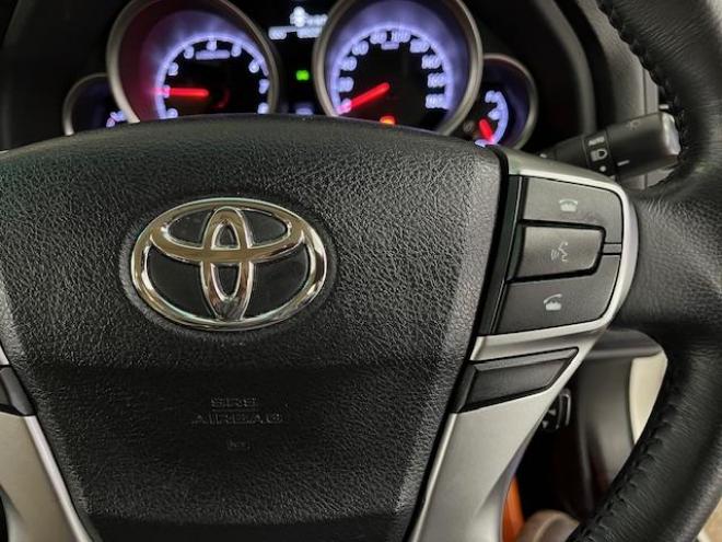 マークXプレミアム　Ｆｏｕｒ　本州仕入　寒冷地仕様　禁煙車　純正ハーフレザーシート　純正１６インチＡＷ　社外１６ＡＷ＋スタッドレスタイヤ付　純正ナビ　地デジ　Ｂｌｕｅｔｏｏｔｈオーディオ　バック＆サイドカメラ　パークアシスト 4WD 2500 4Dr