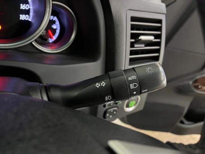 マークXプレミアム　Ｆｏｕｒ　本州仕入　寒冷地仕様　禁煙車　純正ハーフレザーシート　純正１６インチＡＷ　社外１６ＡＷ＋スタッドレスタイヤ付　純正ナビ　地デジ　Ｂｌｕｅｔｏｏｔｈオーディオ　バック＆サイドカメラ　パークアシスト 4WD 2500 4Dr