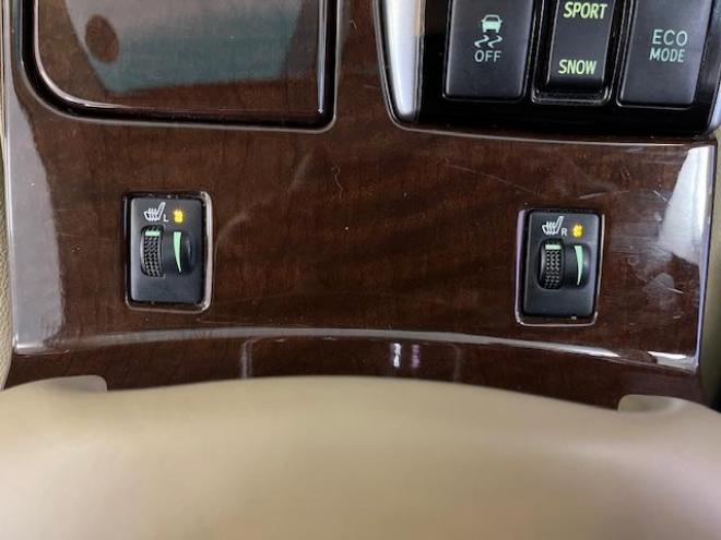 マークXプレミアム　Ｆｏｕｒ　本州仕入　寒冷地仕様　禁煙車　純正ハーフレザーシート　純正１６インチＡＷ　社外１６ＡＷ＋スタッドレスタイヤ付　純正ナビ　地デジ　Ｂｌｕｅｔｏｏｔｈオーディオ　バック＆サイドカメラ　パークアシスト 4WD 2500 4Dr