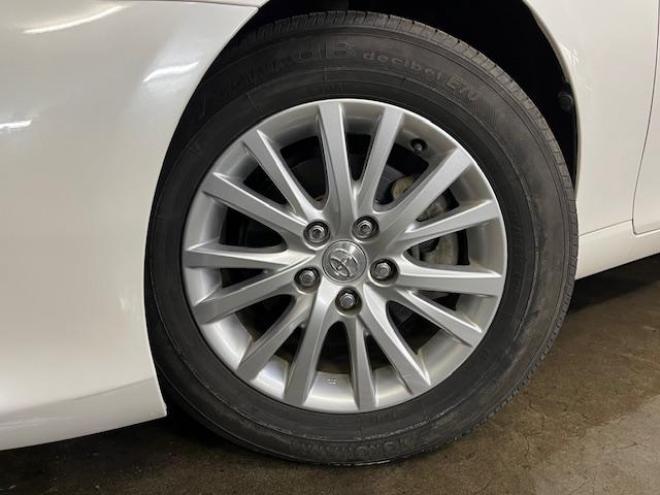 マークX２５０Ｇ　Ｆｏｕｒ　本州仕入　寒冷地仕様　禁煙車　純正１６インチＡＷ　社外１６ＡＷ＋スタッドレスタイヤ付　純正ナビ　地デジ　Ｂｌｕｅｔｏｏｔｈオーディオ　バックカメラ　ピットワーク製新品バッテリー　ＨＩＤヘッドライト 4WD 2500 4Dr