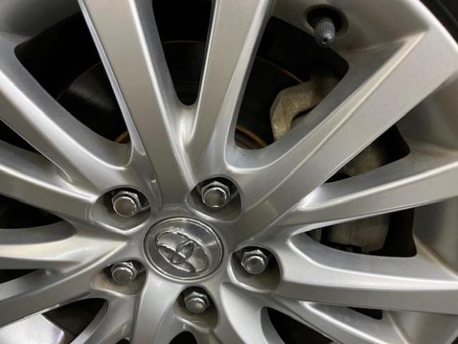 マークX２５０Ｇ　Ｆｏｕｒ　本州仕入　寒冷地仕様　禁煙車　純正１６インチＡＷ　社外１６ＡＷ＋スタッドレスタイヤ付　純正ナビ　地デジ　Ｂｌｕｅｔｏｏｔｈオーディオ　バックカメラ　ピットワーク製新品バッテリー　ＨＩＤヘッドライト 4WD 2500 4Dr