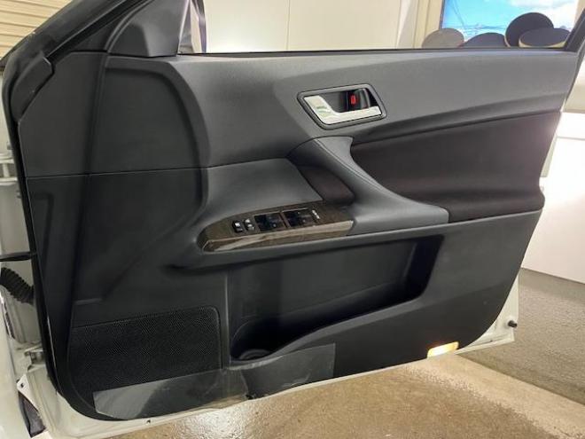 マークX２５０Ｇ　Ｆｏｕｒ　本州仕入　寒冷地仕様　禁煙車　純正１６インチＡＷ　社外１６ＡＷ＋スタッドレスタイヤ付　純正ナビ　地デジ　Ｂｌｕｅｔｏｏｔｈオーディオ　バックカメラ　ピットワーク製新品バッテリー　ＨＩＤヘッドライト 4WD 2500 4Dr